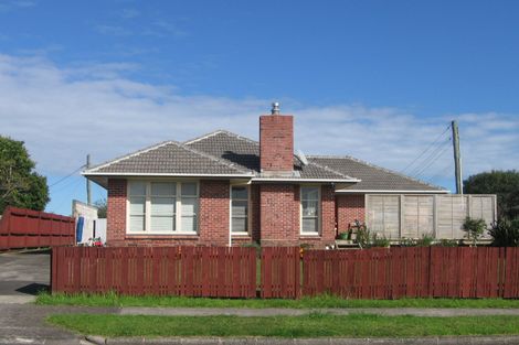 Photo of property in 4 Jennifer Place, Papatoetoe, Auckland, 2025