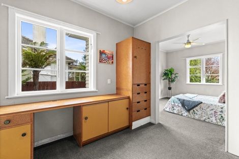 Photo of property in 82 Latham Street, Marewa, Napier, 4110