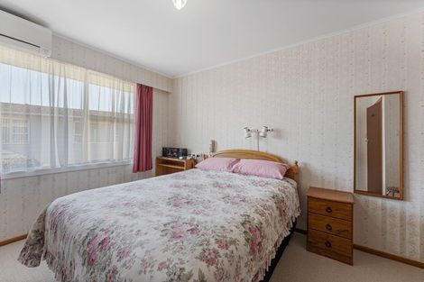 Photo of property in 2/4 Severn Place, Spotswood, New Plymouth, 4310