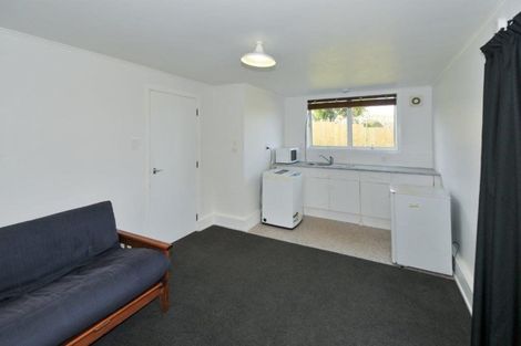 Photo of property in 4 Cassia Place, Sunnynook, Auckland, 0620