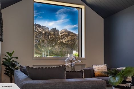 Photo of property in 6 Maize Street, Jacks Point, Queenstown, 9371