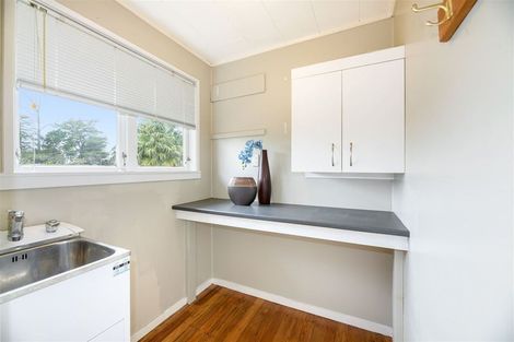 Photo of property in 44 Fitzwater Place, Henderson, Auckland, 0612