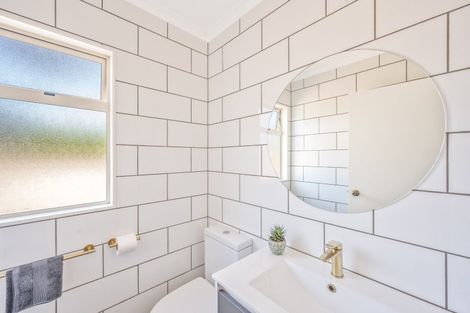 Photo of property in 6 Newbury Place, Taradale, Napier, 4112