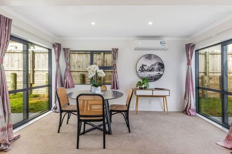 Photo of property in 7a Sandino Place, Grenada Village, Wellington, 6037