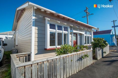Photo of property in 62 Wesley Street, South Dunedin, Dunedin, 9012