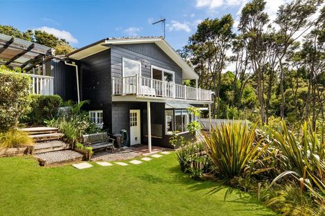 Photo of property in 754 South Titirangi Road, Titirangi, Auckland, 0604
