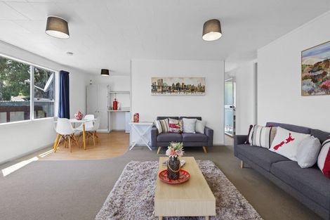 Photo of property in 15 Pine Street, New Lynn, Auckland, 0600