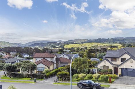 Photo of property in 2 Endeavour Drive, Whitby, Porirua, 5024