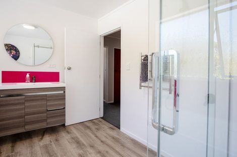 Photo of property in 10 Watts Road, Waipawa, 4210