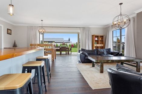 Photo of property in 121 Saint Kilda Road, Cambridge, 3434