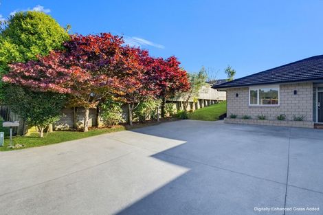 Photo of property in 28 Baxendale Drive, Matipo Heights, Rotorua, 3015