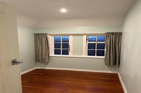 Photo of property in 185a Sutherland Road, Lyall Bay, Wellington, 6022