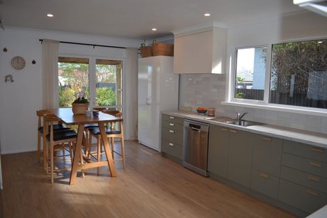 Photo of property in 137 Cornfoot Street, Castlecliff, Whanganui, 4501