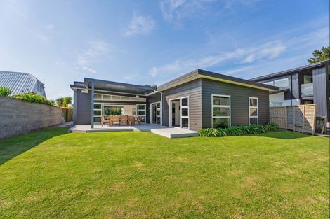 Photo of property in 103 Patuwai Drive, Whangamata, 3620
