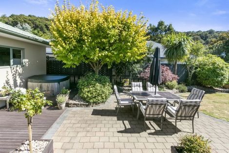 Photo of property in 20 Karamea Grove, Wainuiomata, Lower Hutt, 5014