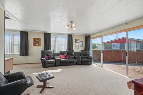 Photo of property in 47 Lyndhurst Street, Westport, 7825