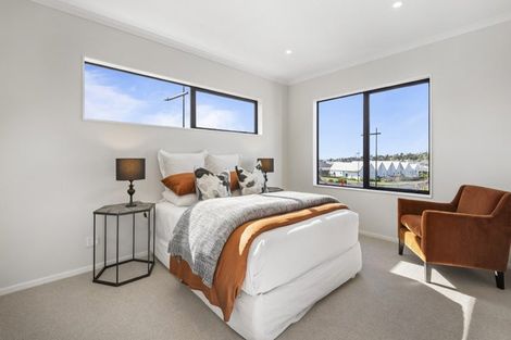 Photo of property in 2 Owen Chapman Drive, Red Beach, 0932