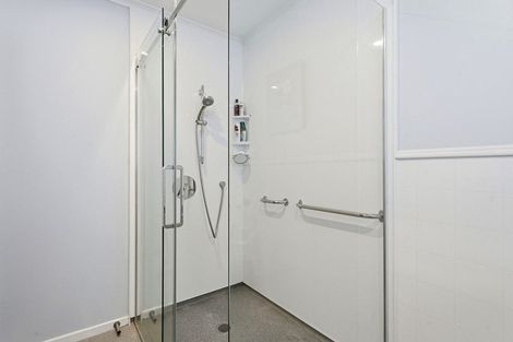 Photo of property in 12a Kent Road, Saint Johns Hill, Whanganui, 4501