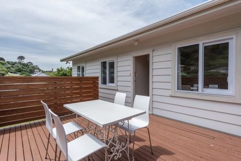 Photo of property in 186b Queens Drive, Lyall Bay, Wellington, 6022