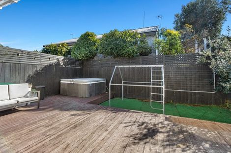 Photo of property in 30 Nobs Line, Strandon, New Plymouth, 4312