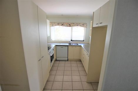 Photo of property in 12 Beatrice Avenue, Hillcrest, Auckland, 0627