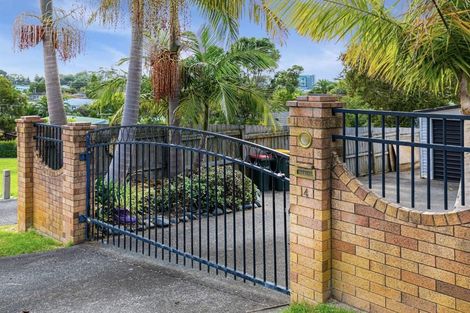Photo of property in 14 Roick Parade, Glen Eden, Auckland, 0602