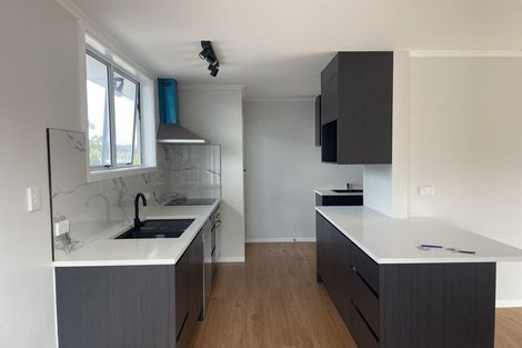 Photo of property in 22 Edgeworth Road, Glenfield, Auckland, 0629