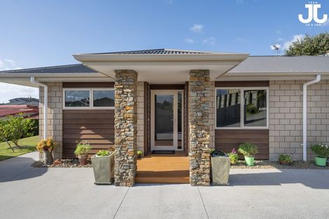 Photo of property in 14 Kakapo Place, Pyes Pa, Tauranga, 3112