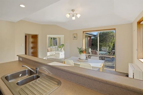 Photo of property in 106 Saint Martins Road, Saint Martins, Christchurch, 8022