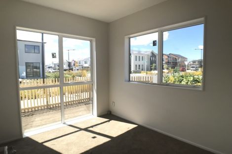 Photo of property in 12 Greenfinch Road, Hobsonville, Auckland, 0616