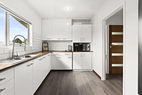 Photo of property in 35 Coventry Avenue, Tamatea, Napier, 4112