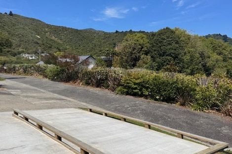 Photo of property in 67 Moana View Road, Waikawa, Picton, 7220