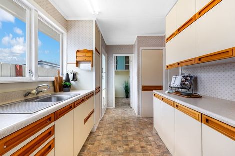 Photo of property in 10 Mimihau Grove, Wainuiomata, Lower Hutt, 5014