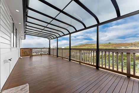 Photo of property in 13 Peacock Place, Pokeno, 2402