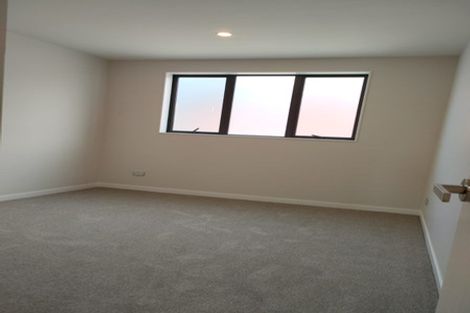 Photo of property in 5/21 Humphrey Kemp Avenue, Henderson, Auckland, 0612