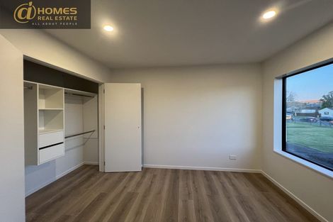 Photo of property in 3e Penfold Place, Henderson, Auckland, 0610