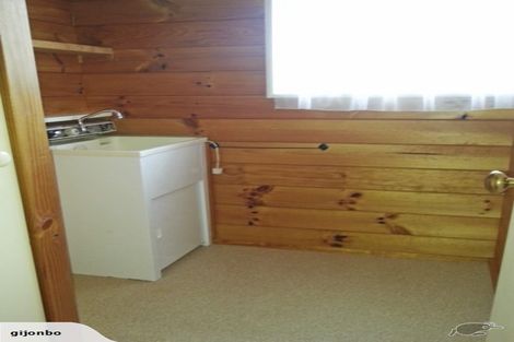 Photo of property in 35 Moffat Road, Red Beach, 0932