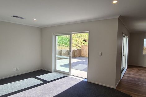Photo of property in 11 Stockport Grove, Churton Park, Wellington, 6037