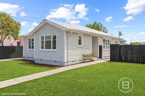 Photo of property in 17 Mcgregors Road, Bromley, Christchurch, 8062