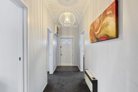 Photo of property in 27 Tukapa Street, Westown, New Plymouth, 4310