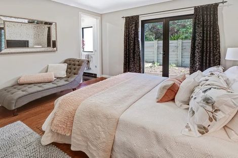 Photo of property in 5b Te Mata Peak Road, Havelock North, 4130