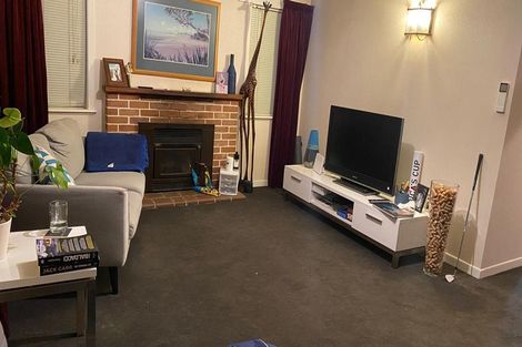 Photo of property in 7 Sunrise Avenue, Murrays Bay, Auckland, 0630