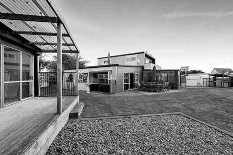 Photo of property in 52 Murray Avenue, Hawera, 4610