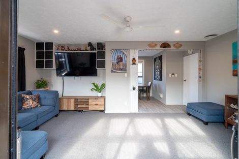 Photo of property in 2/126b Inwoods Close, Parklands, Christchurch, 8083