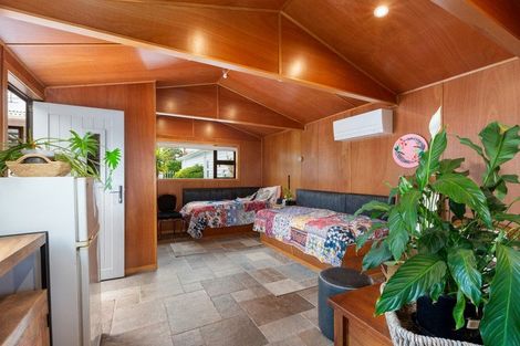 Photo of property in 15 Glamis Avenue, Strathmore Park, Wellington, 6022