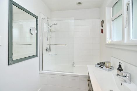 Photo of property in 70 Grahams Road, Burnside, Christchurch, 8041