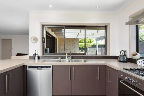 Photo of property in 11 Hansard Place, Bethlehem, Tauranga, 3110