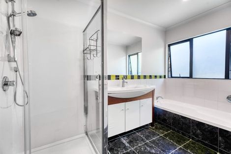 Photo of property in 5 Phoenicia Court, The Gardens, Auckland, 2105