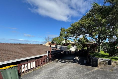 Photo of property in 131 Sunset Road, Totara Vale, Auckland, 0632