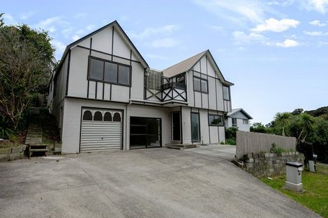 Photo of property in 10 Mamaku Street, Paraparaumu, 5032